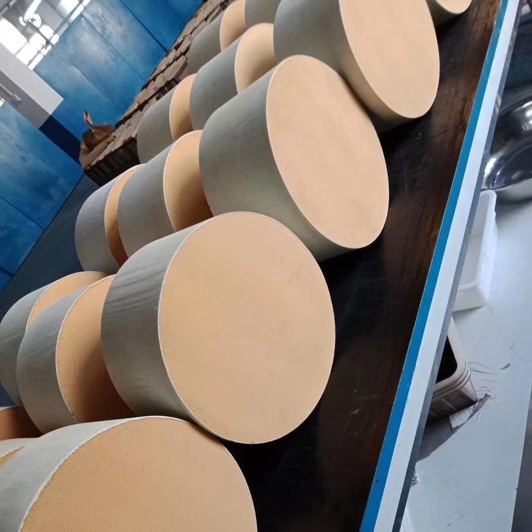 Selective Catalytic Reduction Honeycomb Ceramic Series